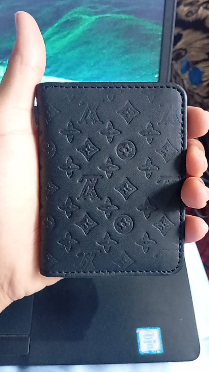 Premium Stylish LV Wallet  Elegant Designer Leather Men’s Wallet With Durable Slim Storage